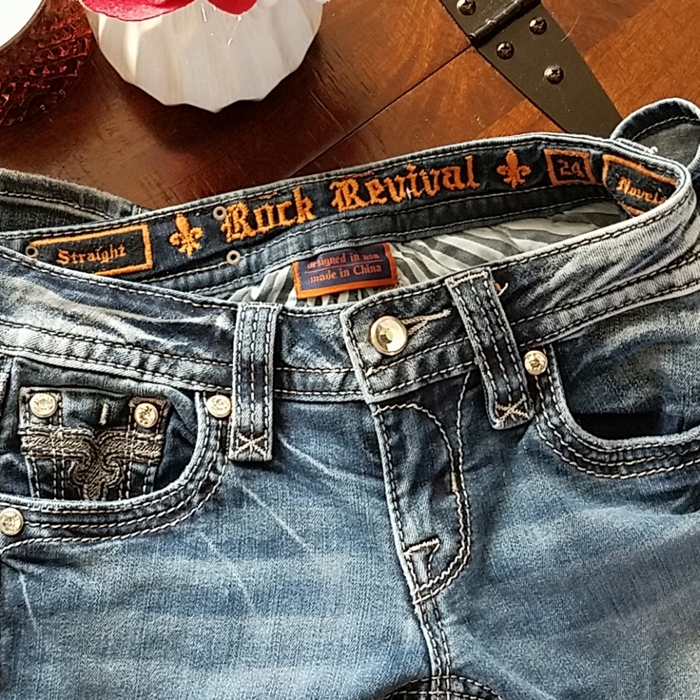 Rock Revival Novela Straight Cut Jean